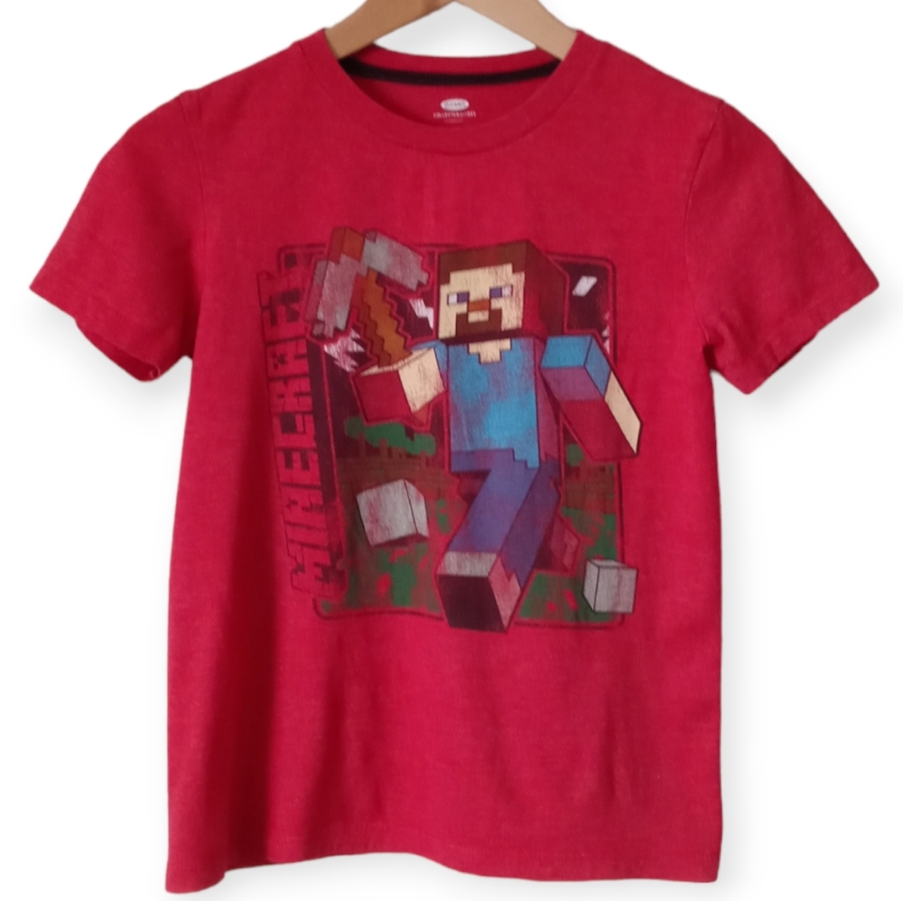 MINECRAFT BOYS' SHORT SLEEVE T-SHIRT.SIZE M (8). COLOR RED.